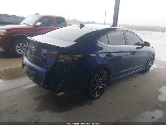 Hyundai ELANTRA Sport