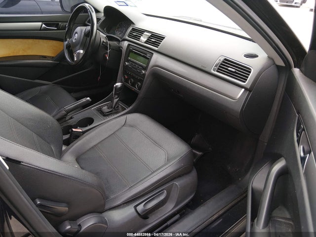 Volkswagen Passat 1.8t Wolfsburg Edition