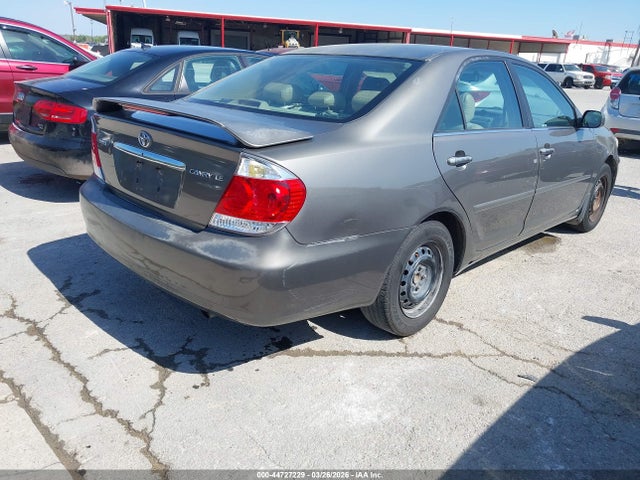 Toyota Camry Le