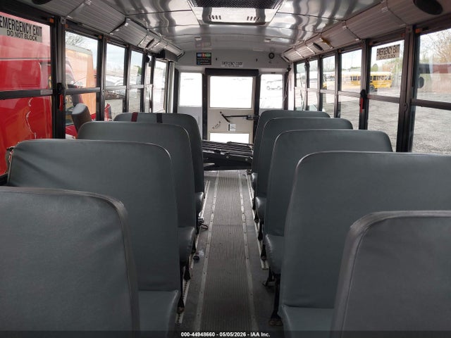 Freightliner Chassis B2b