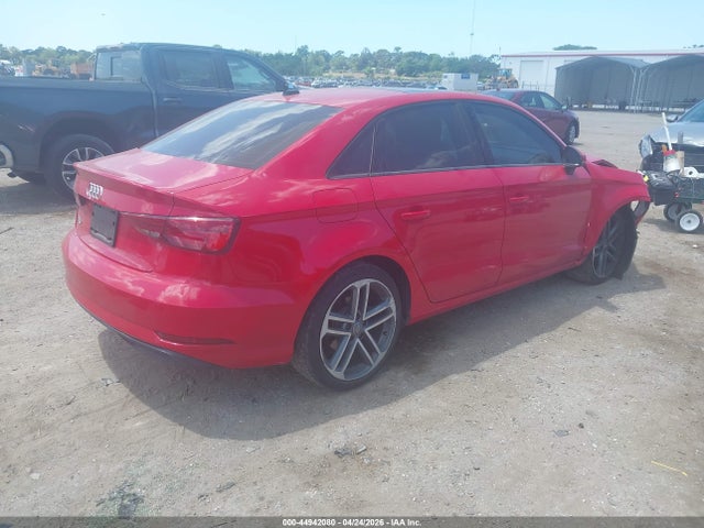 Audi A3 40 Titanium Premium