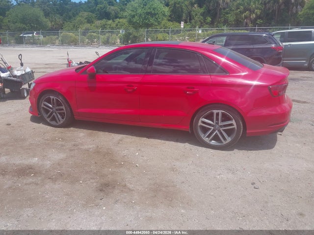 Audi A3 40 Titanium Premium