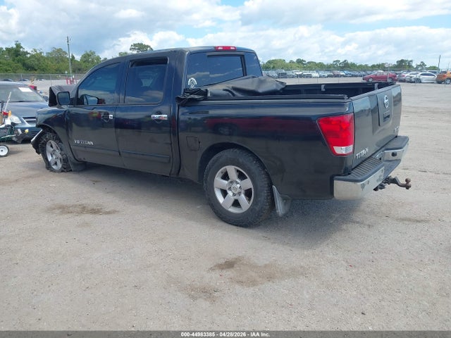 Nissan Titan Se