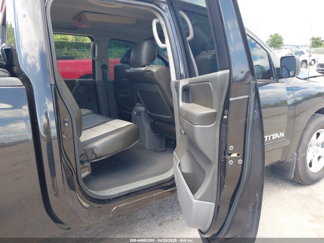 Nissan Titan Se