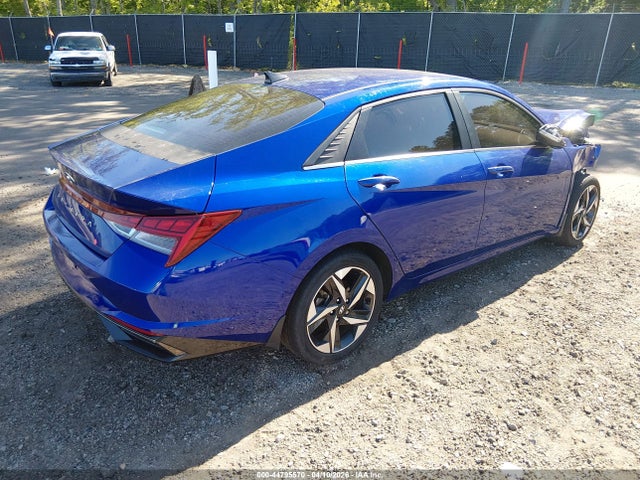 Hyundai ELANTRA Sel