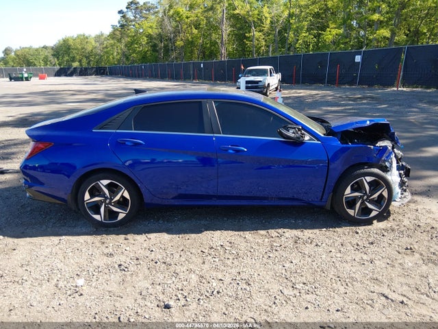 Hyundai ELANTRA Sel
