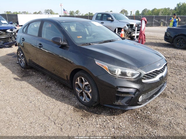 Salvage Kia Forte Image