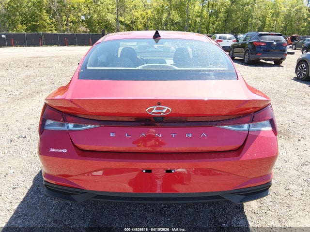 Hyundai ELANTRA Sel