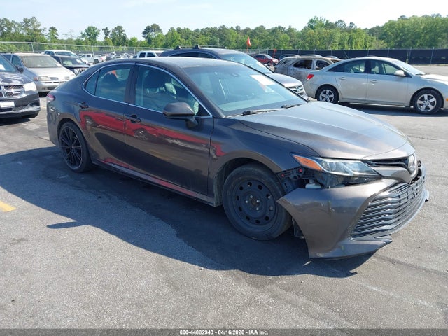 Salvage Toyota Camry Image