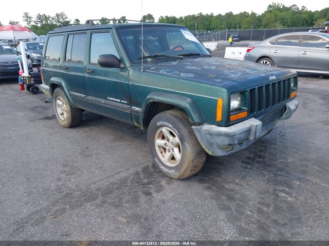 Salvage Jeep Cherokee Image