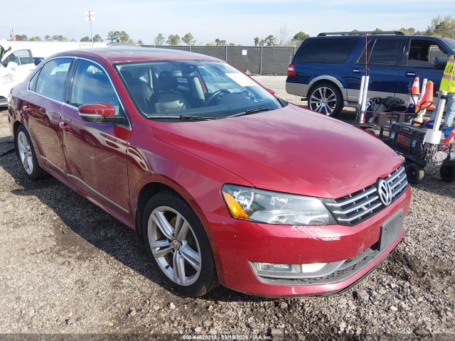 Salvage Volkswagen Passat Image