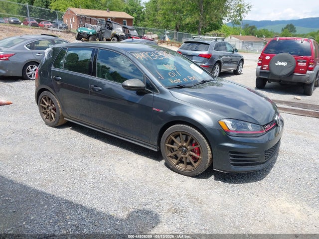Salvage Volkswagen Golf Image