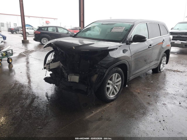 Toyota Highlander Le V6