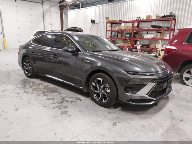 Salvage Hyundai SONATA Image