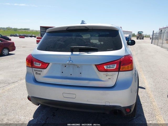 Mitsubishi Outlander 2.0 Le