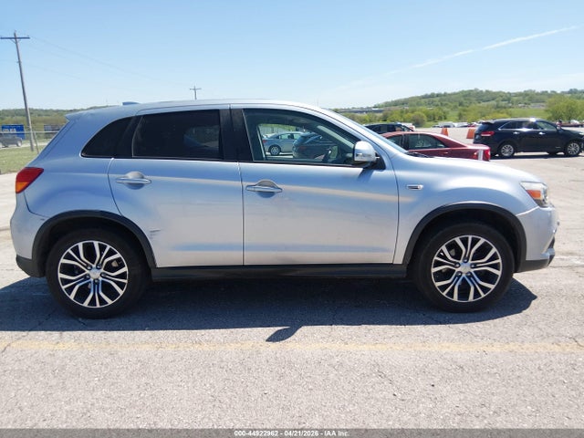 Mitsubishi Outlander 2.0 Le