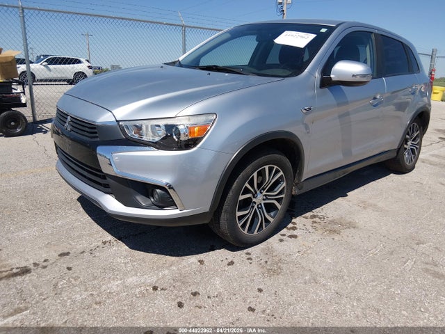 Mitsubishi Outlander 2.0 Le
