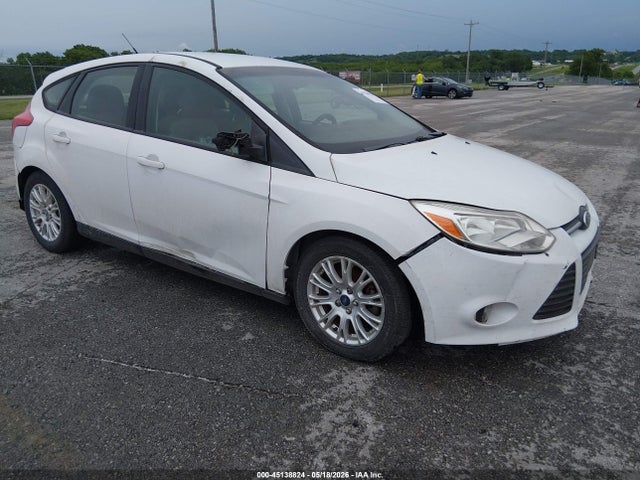 Salvage Ford Focus Image