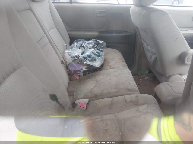Toyota Highlander V6