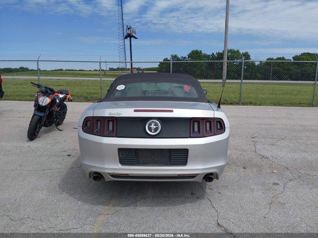 Ford Mustang V6
