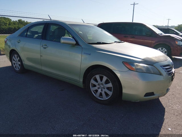 Salvage Toyota Camry Image