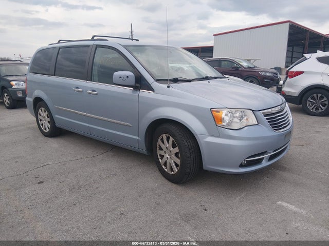 Salvage Chrysler Town & Country Image