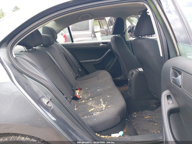 Volkswagen Jetta 2.0l S