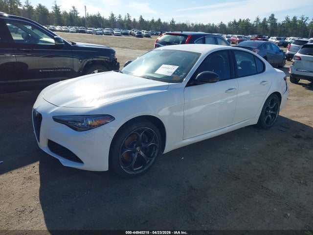 Alfa Romeo Giulia Awd