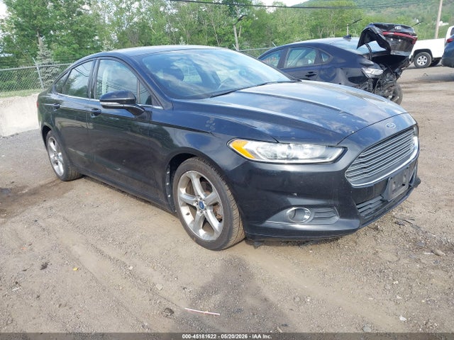 Salvage Ford Fusion Image