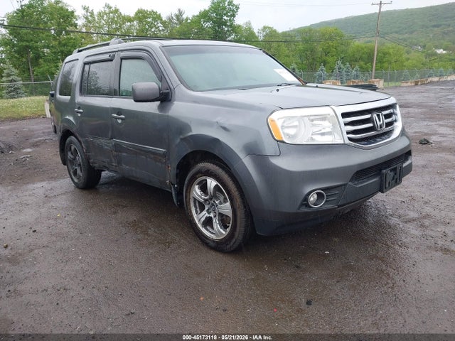 Salvage Honda Pilot Image