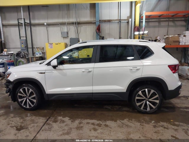 Volkswagen Taos 1.5t Se