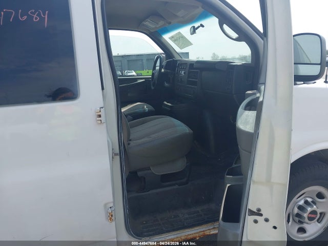 GMC Savana Work Van