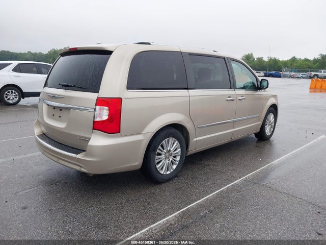 Chrysler Town & Country Limited