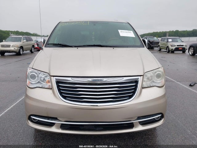 Chrysler Town & Country Limited
