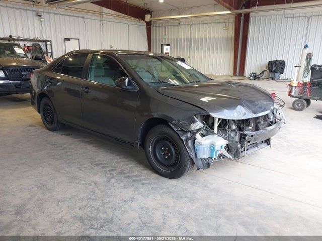 Salvage Toyota Camry Image