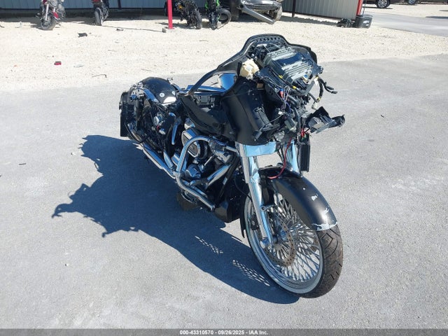 Salvage Harley-Davidson Fltrx Image