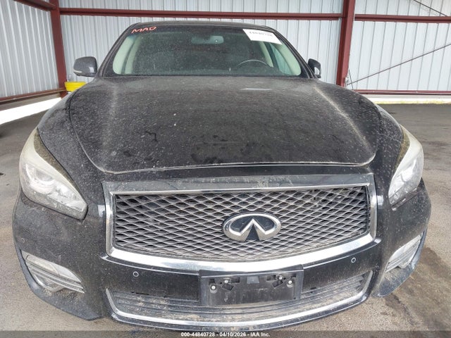 INFINITI Q70 3.7 Luxe