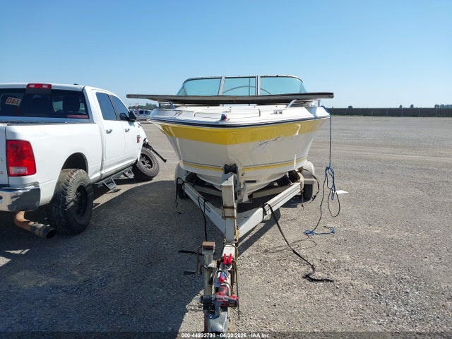 Sea Ray 20 Motor Boat W Tra