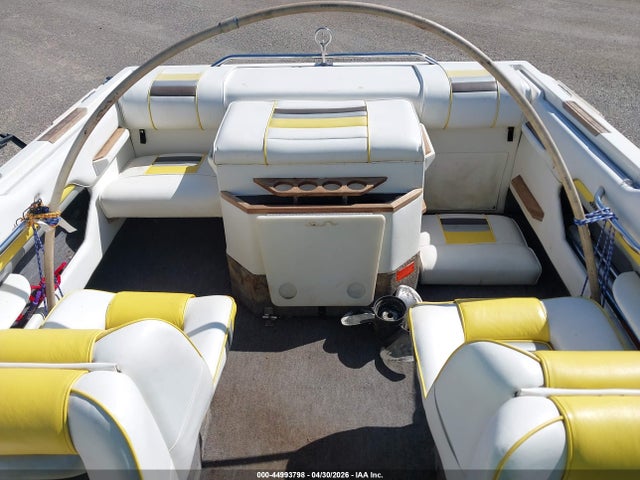 Sea Ray 20 Motor Boat W Tra