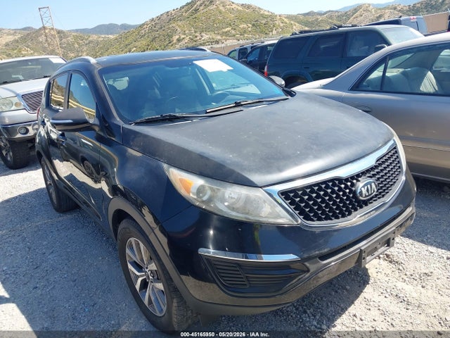 Salvage Kia Sportage Image
