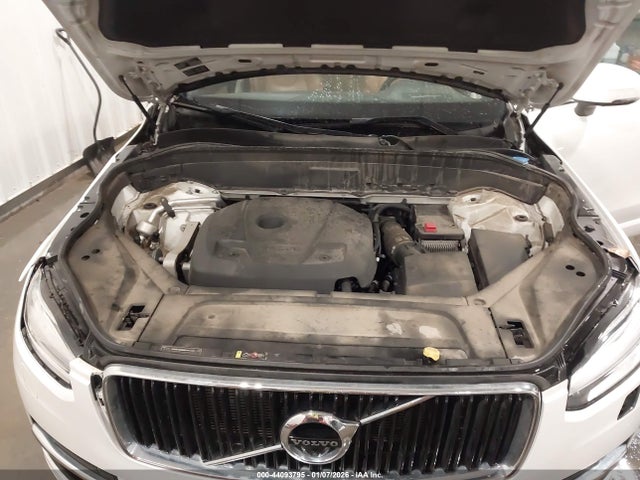 Volvo XC90 T6 Momentum