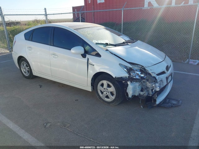 Salvage Toyota Prius Image