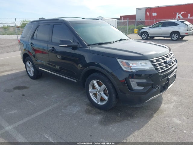 Salvage Ford Explorer Image
