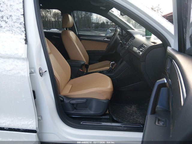 Volkswagen Tiguan 2.0t Se R-line Black