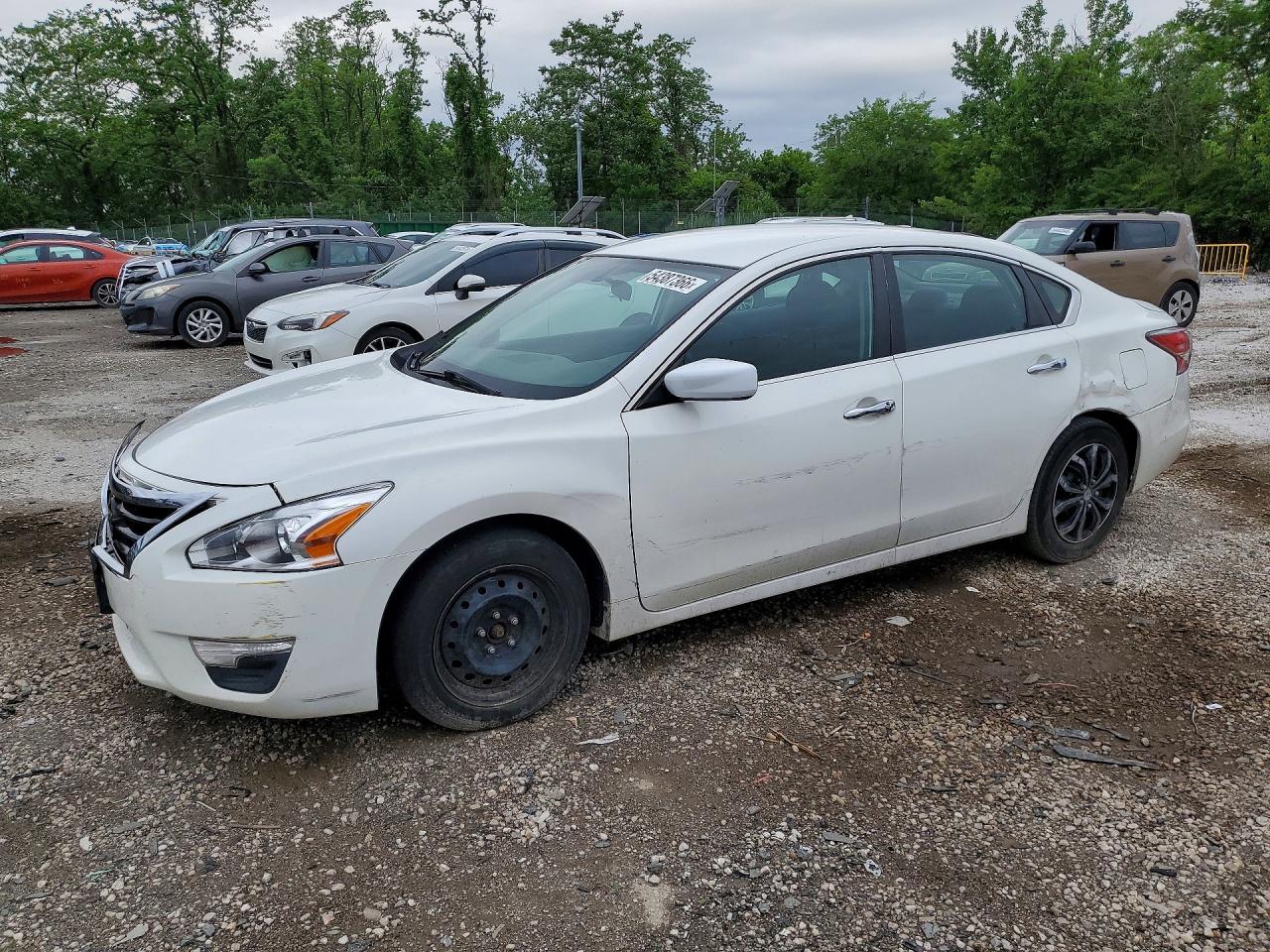Salvage Nissan Altima Image