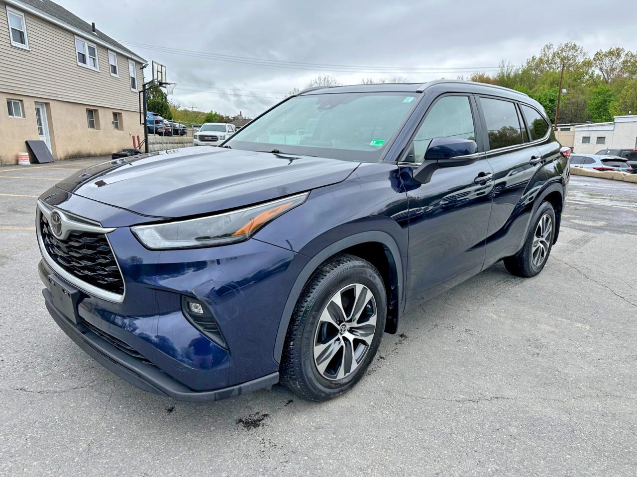 2023 Toyota Highlander 5TDKDRAH1PS******
