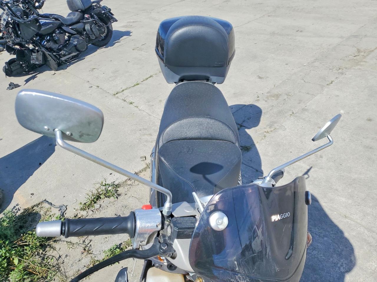 Piaggio Scooter 200