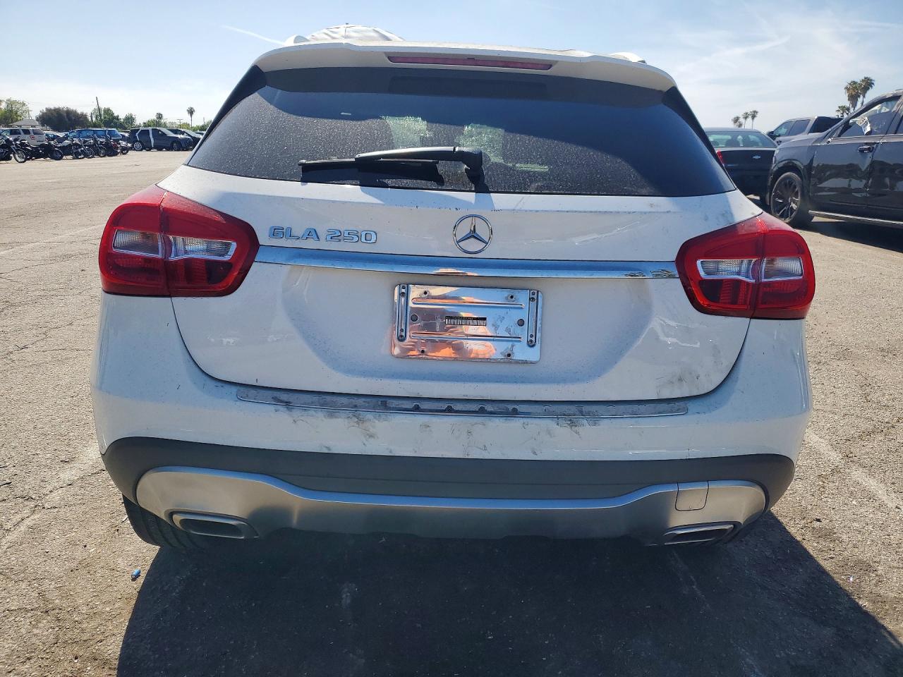 Mercedes-Benz GLA 250