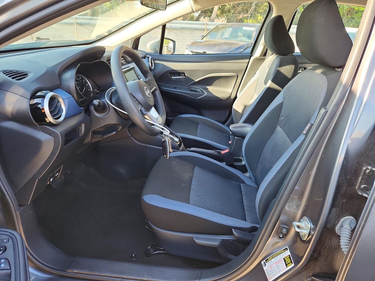 Nissan Versa Sv