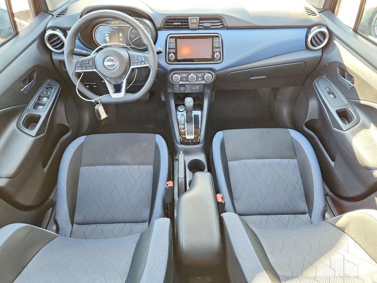 Nissan Versa Sv
